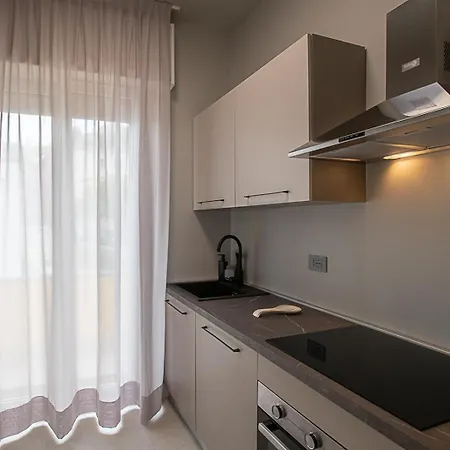 Апартаменты Varicottis Luxury A 2 Minuti Dal Mare Вариготти