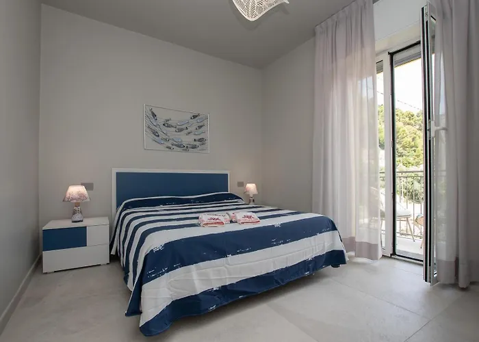 Varicottis Luxury A 2 Minuti Dal Mare Апартаменты